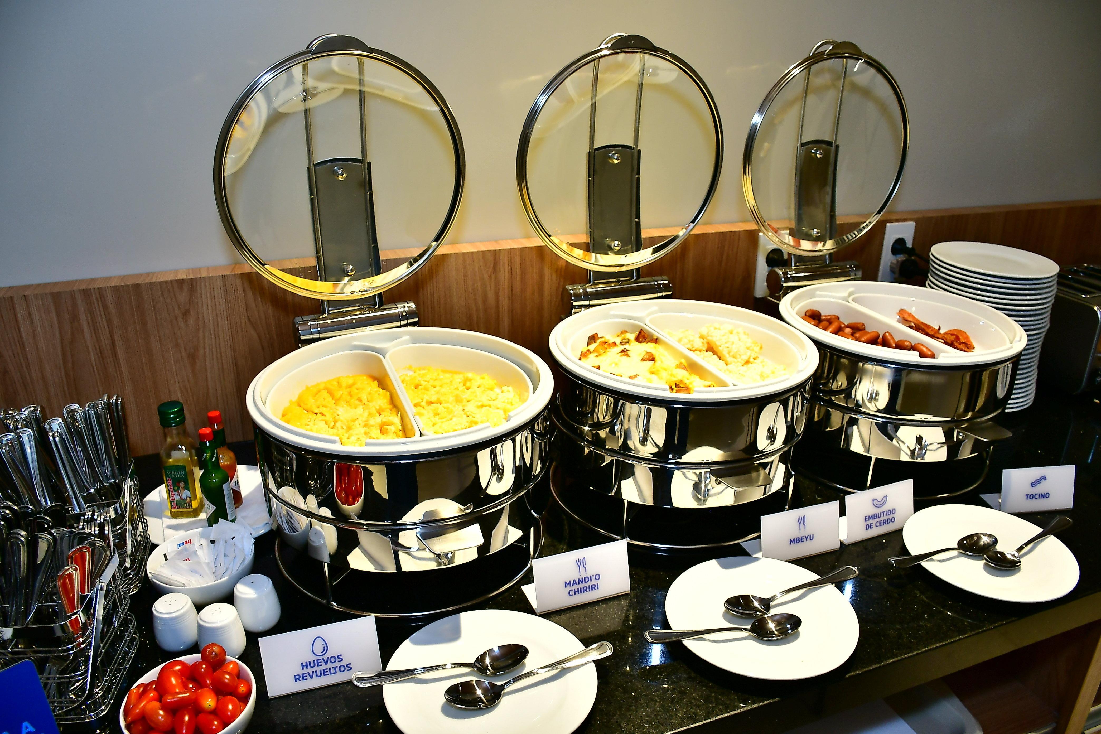 Holiday Inn Express Asuncion Aviadores By Ihg Exteriér fotografie