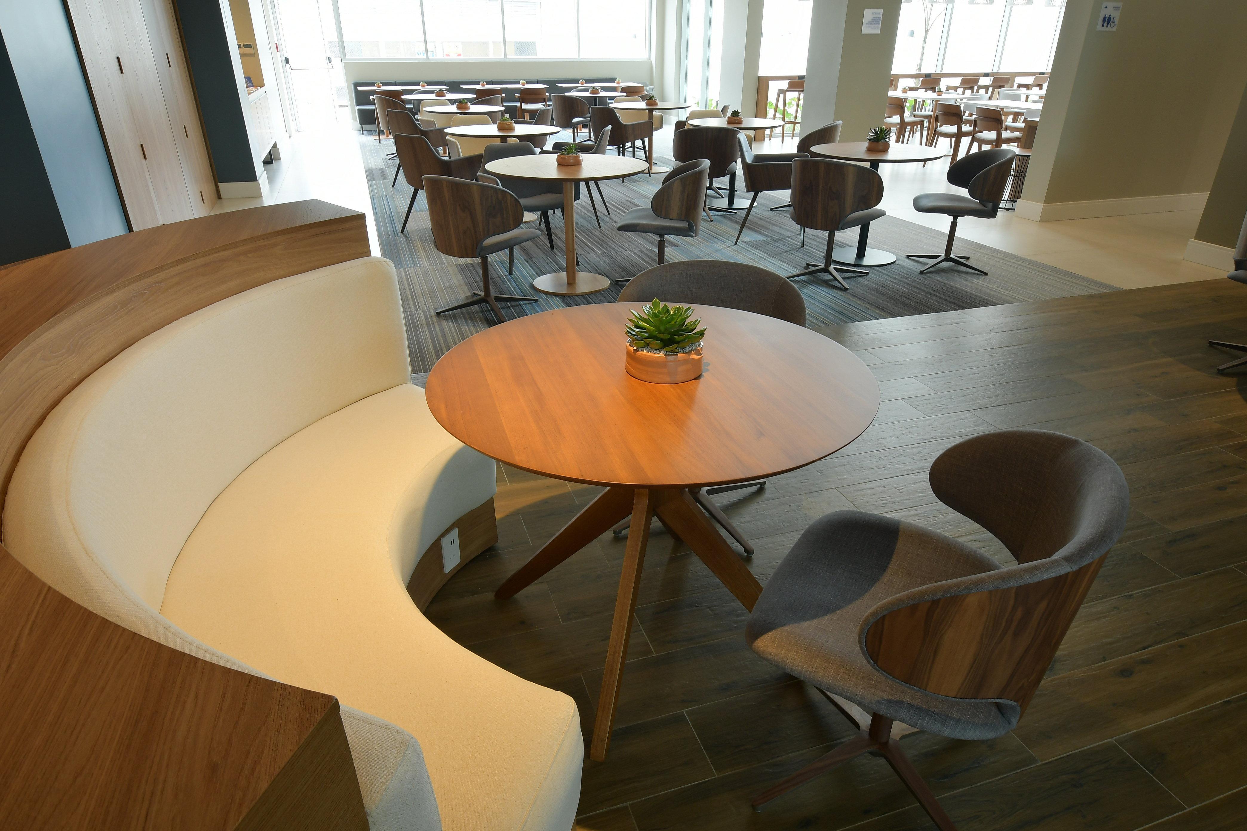 Holiday Inn Express Asuncion Aviadores By Ihg Exteriér fotografie