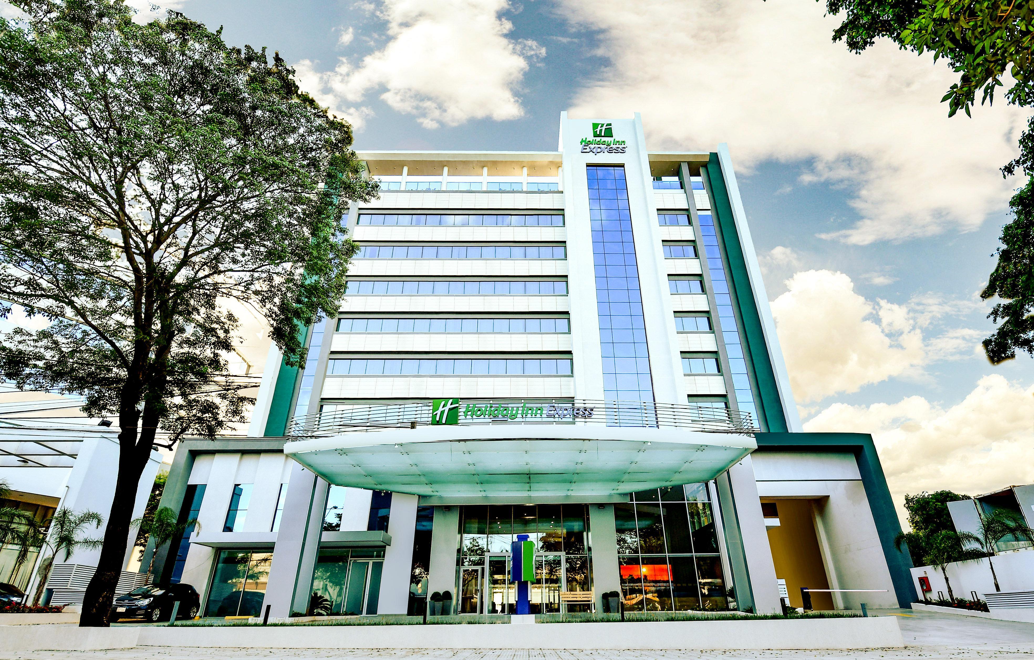 Holiday Inn Express Asuncion Aviadores , An Ihg Hotel Exteriér fotografie