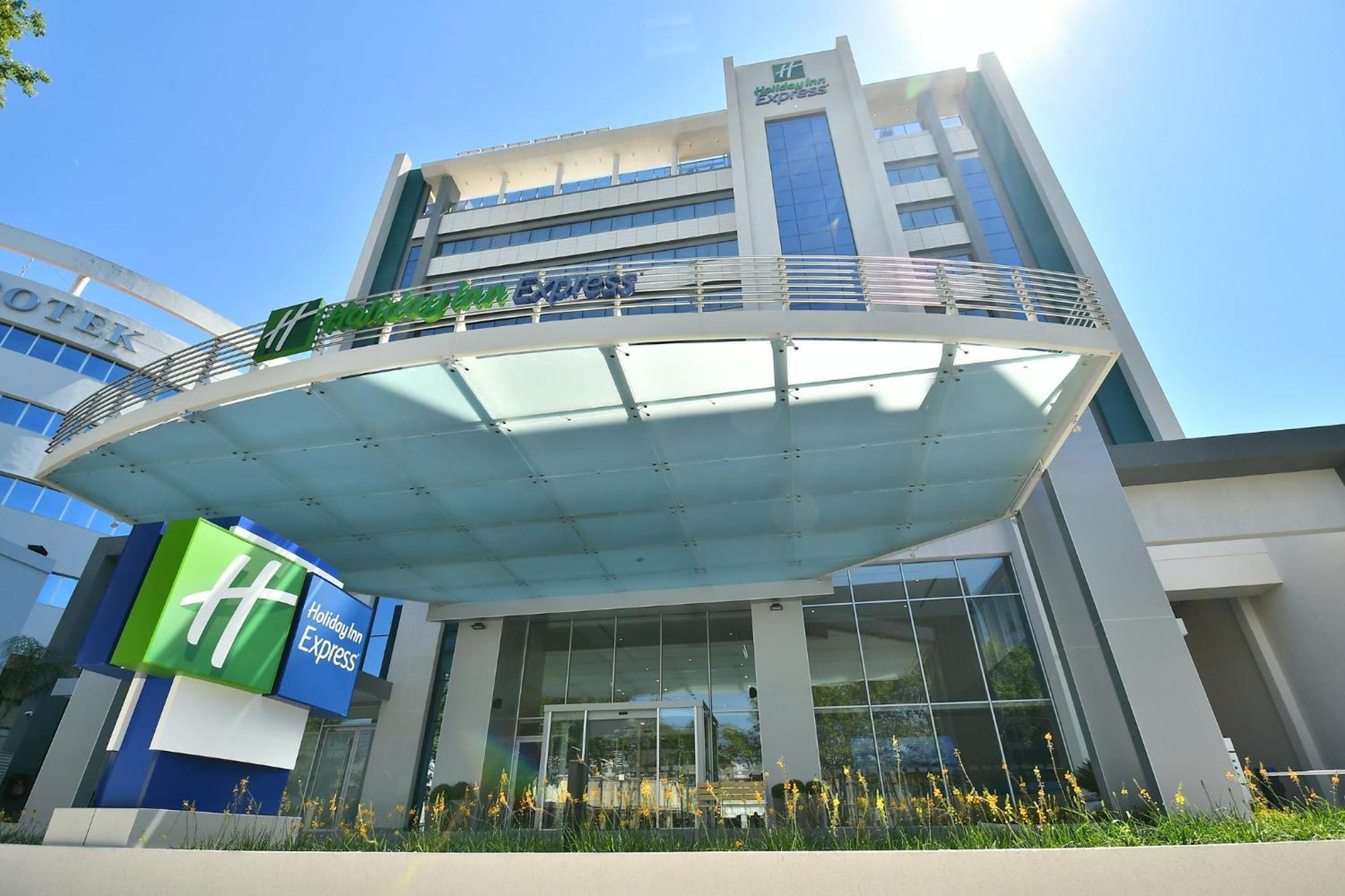 Holiday Inn Express Asuncion Aviadores By Ihg Exteriér fotografie