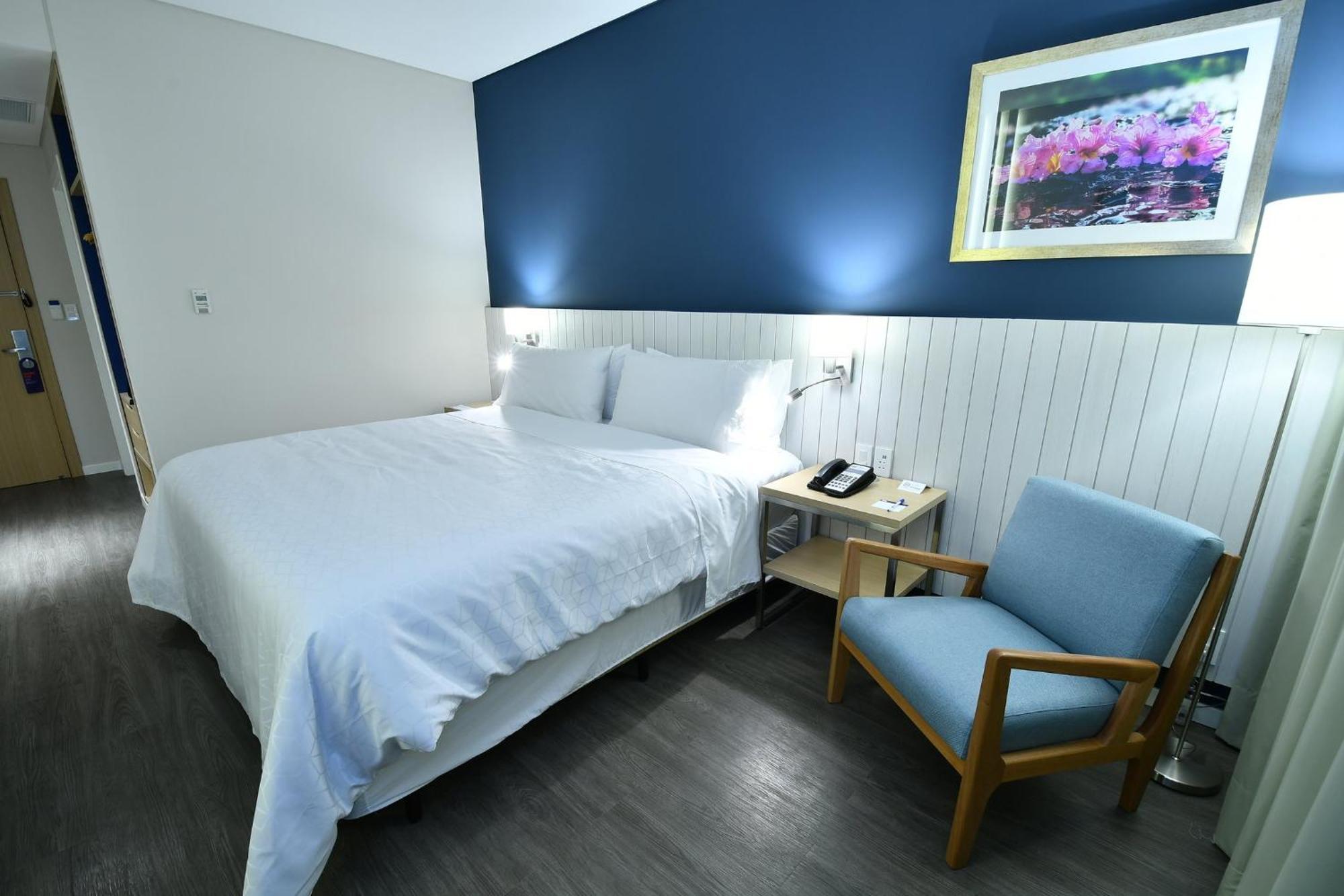 Holiday Inn Express Asuncion Aviadores By Ihg Exteriér fotografie