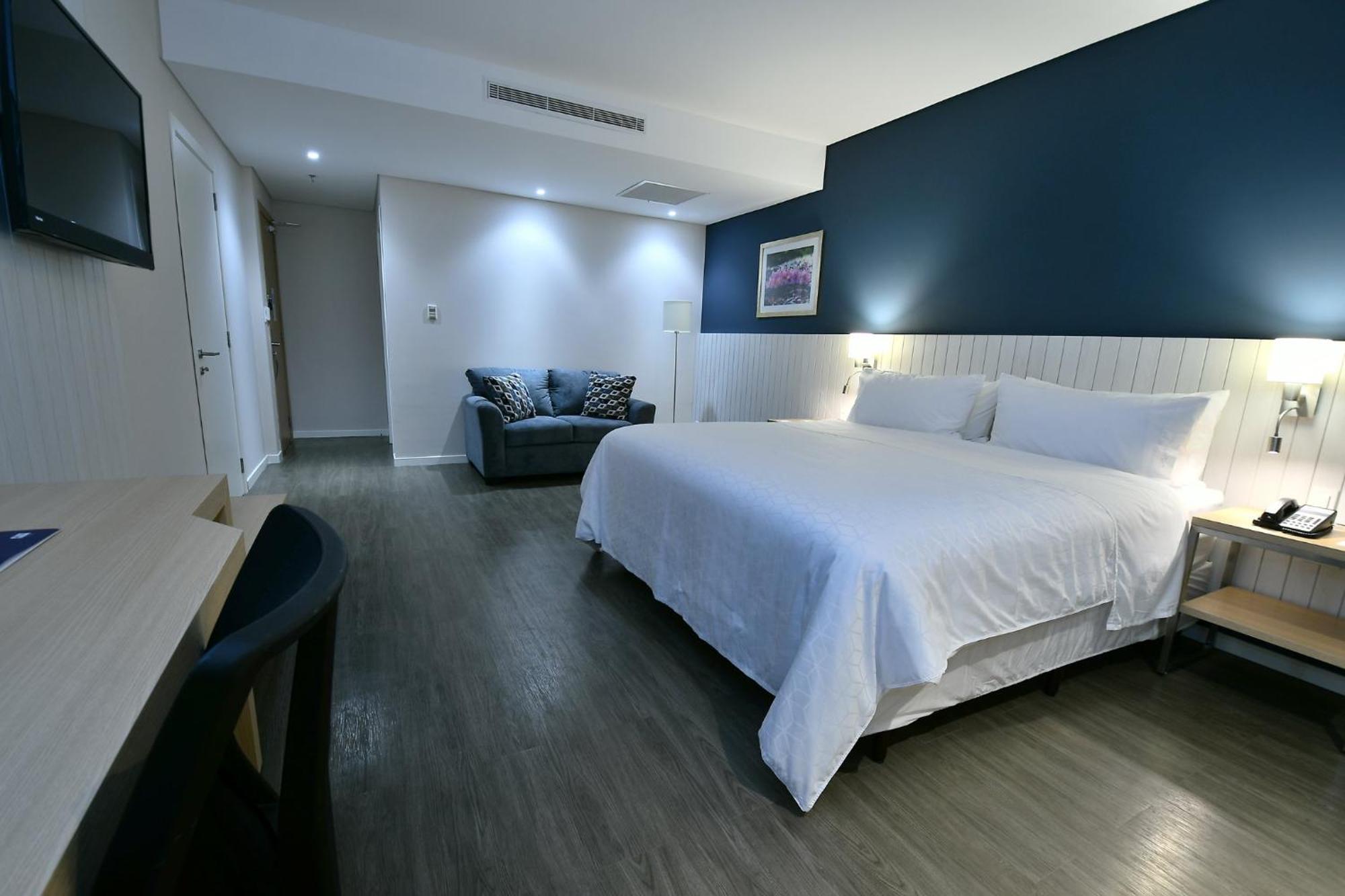 Holiday Inn Express Asuncion Aviadores By Ihg Exteriér fotografie